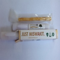 Les meilleures ventes de bâtons de Miswak Peelu frais de haute qualité avec supports à des prix de gros spéciaux réduits/Siwak avec étuis