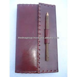 Venta al por mayor, cuaderno hecho a mano con punto lateral liso y lápiz de cuero - Product Image 1