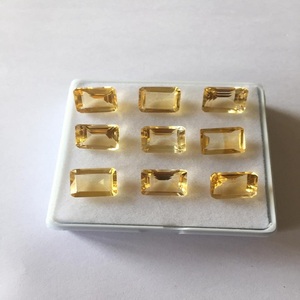 พลอยสีเหลืองซิทรินธรรมชาติสีมรกตตัดเป็นสีเหลืองได้รับการรับรองโดย IGI สำหรับเครื่องประดับ - Product Image 2