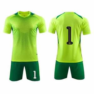 2023เสื้อฟุตบอลที่กำหนดเอง100% โพลีเอสเตอร์สโมสรฟุตบอลสวมใส่ชุดสูทระบายอากาศเสื้อฟุตบอลอังกฤษ - Product Image 1