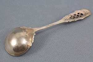 Cuchara de acero inoxidable de nuevo diseño con mango de fundición de latón y elegante color dorado, perfecta para mesa y suministros de boda - Product Image 4