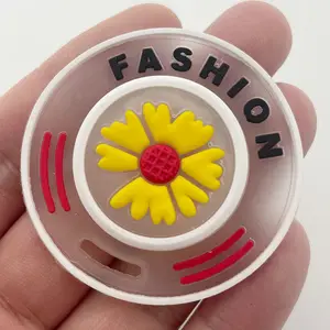 Toppa per abbigliamento in silicone rialzato con logo 3D personalizzato lavabile con il tuo marchio