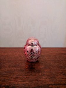 Recuerdo perfecto grabado en oro de latón, urna de cremación, suministros funerarios, Brassworld, India - Product Image 4