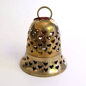 Cloche italienne en métal fabriquée à la main Accent pour la maison Prix d'usine Décoration de maison à la mode Sonnerie Top Design Fantaisie Cloche à main - Product Image 1