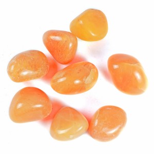 Commandez en ligne des pierres de lune crème polies |   Obtenez une pierre roulée de pierre de lune crème - Product Image 1