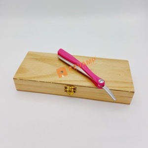 Wholesale <strong>Custom</strong> Logo Single Blade Barber <strong>Razors</strong> White and Pink Plastic <strong>Handle</strong> Shaving <strong>Razor</strong> - Product Image 5