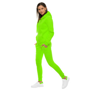 Chándal de correr personalizado para mujer para entrenamiento de gimnasia Conjuntos de ropa de gimnasio de invierno estampados - Product Image 3