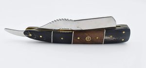 Rasoir de barbier professionnel pliable en acier inoxydable avec manche en bois, rasoir de sécurité manuel à lame unique pour un rasage précis du visage et des poils. - Product Image 3