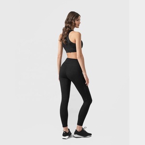 Ensemble de sport pour femme personnalisé couleur unie, en Spandex/Polyester haute performance, extensible dans les quatre sens, comprenant un soutien-gorge de sport et un legging, pour l'entraînement et les activités sportives - Product Image 4