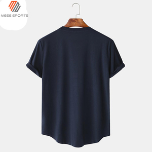 เสื้อยืดคอกลมแขนสั้นสีพื้นสำหรับผู้ชาย ดีไซน์สั่งทำได้ เนื้อผ้านุ่ม ยืดหยุ่น สวมใส่สบาย ผลิตจากผ้าฝ้าย - Product Image 2