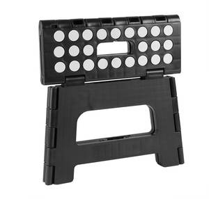 Tabouret marchepied noir pliable et léger en plastique solide transportable avec une capacité de 300lb pour une utilisation en extérieur - Product Image 5