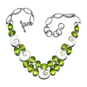 Collar curativo de peridoto y concha de mar, para regalo - Product Image 1