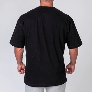 เสื้อยืดโอเวอร์ไซส์ผู้ชาย แขนครึ่งตัว สตรีทแวร์คุณภาพสูง ผ้าฝ้าย 100% 220 กรัม รับออกแบบโลโก้ พิมพ์ลายตามสั่ง - Product Image 2