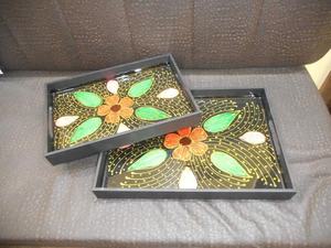 Plateau de service et de rangement multifonctionnel en mosaïque de verre et bois de manguier, fait main, durable, à un seul niveau, pour la maison et la cuisine - Product Image 5