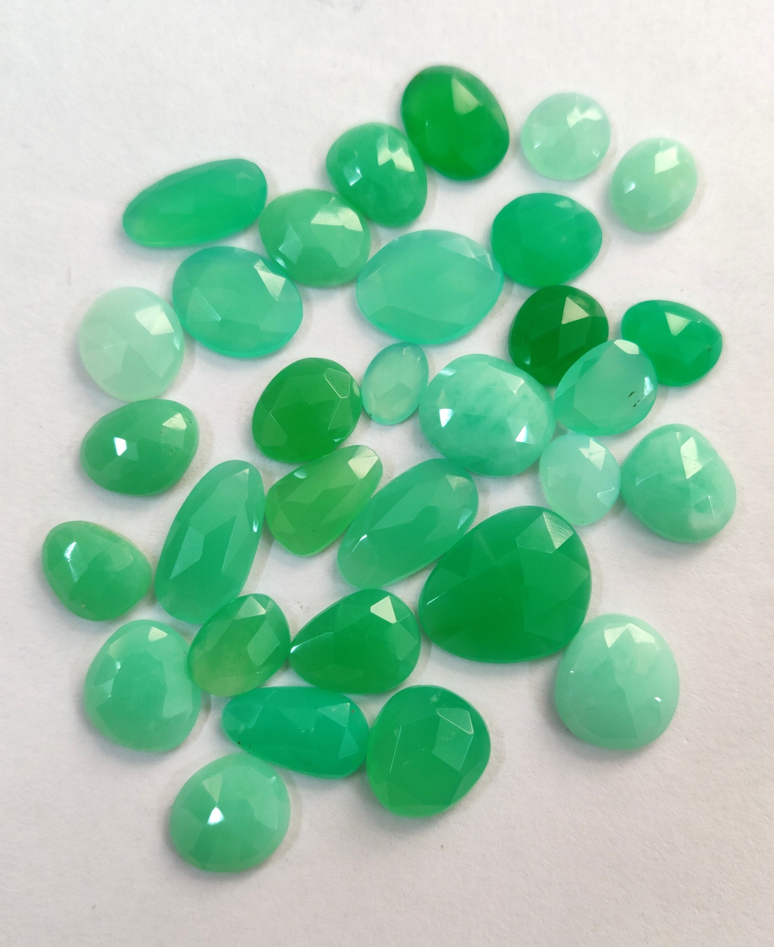 สีเขียว