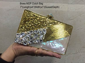 Mopa hecha a mano de la madre de la perla bolso de la Honda nupcial del embrague del diseñador de latón - Product Image 2