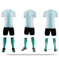 Vente en gros d'uniformes d'entraînement de football pour hommes respirants de haute qualité maillots de football à sublimation personnalisée poches pour match d'entraînement