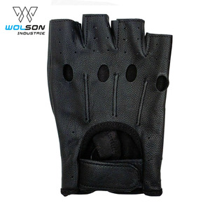 Gants de conduite de voiture demi-doigt respirants confortables Gants de conduite de voiture de haute qualité Gants de conduite en cuir pour hommes Gants de conduite en cuir unisexe. - Product Image 5