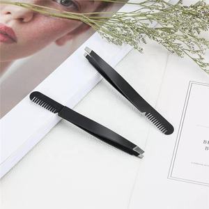 Pinzas de Acero Inoxidable para Cejas para una Depilación Precisa - Product Image 6