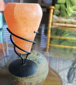 Bougeoir artisanal en coquille de sel rose de l'Himalaya naturel sculpté style fleur avec support pour la décoration de la maison et du bureau - Product Image 2