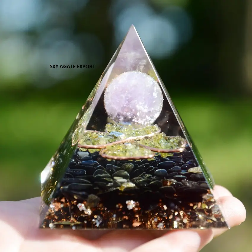Venta al por mayor orgonita negro obsidiana con amatista esfera y peridoto Pirámide de gemstonebuy de cielo de exportación
