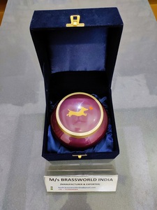 Odyssey Companion, urna de cremación para perros, suministros funerarios de metal de estilo americano de Brassworld India, hecha de aluminio duradero - Product Image 2