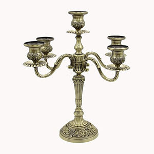 Nuevo Candelabro Clásico Antiguo de Aluminio Hecho a Mano para Bodas, Centro de Mesa con Color y Tamaño Personalizados para Decoración de Eventos Navideños - Product Image 1