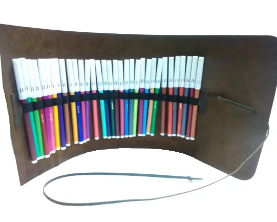 יצרן עיפרון צבעוני מותאם אישית מגולגל את חבילת כיס עבור שרטוט כתיבה עטים 100% תיק עור אמיתי