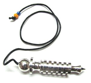 Péndulos de Metal negros con punta de bala pequeña, con cadena de chakras, completamente vendido - Product Image 1
