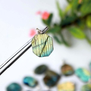 Labradorite Coeur Pendentif Photo Collier Naturel Bleu Pierres Précieuses Lâches avec Cristal Fil à Broder Accessoire de Fabrication de Bijoux - Product Image 4
