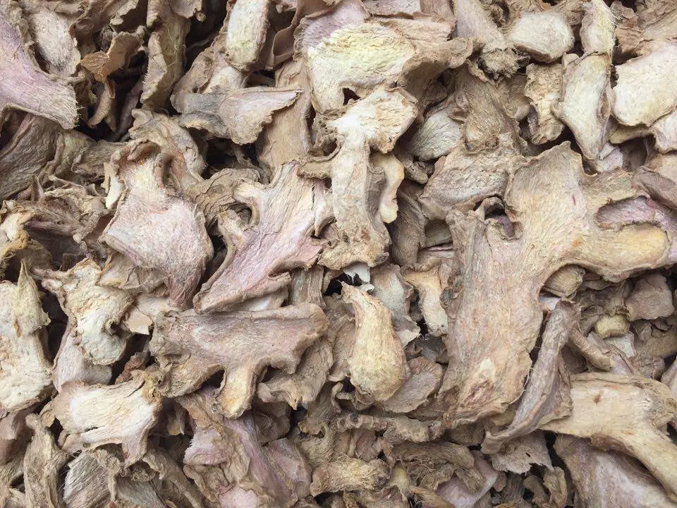 New crop dried ginger sliced with good price from Vietnam supplier export standard 2022