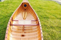 Canoë classique en bois véritable de 18 pieds avec conception d'arc courbe Bateau gonflable en fibre de verre de capacité de 2 personnes pour la pêche à l'aviron Longueur de 4m