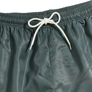 Short de basket en maille Deux poches à ourlet latéral Été Hommes Shorts de plage Slim Fit Polyester Vintage Plain Cotton Swim Short OEM - Product Image 3