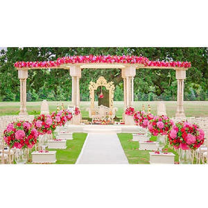 Mandap de mariage en bois sur le thème du jardin gujarati, mandap de mariage extérieur pour la reine, mandap de mariage traditionnel du sud de l'Inde, Suisse - Product Image 1