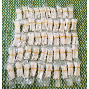 Cuillère en forme de coquillage personnalisée, 100% nacre naturelle, non toxique, blanche, 6,5x1,4 cm, en provenance du Vietnam - Product Image 3