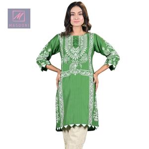 Kurtis traditionnels pakistanais et indiens pour femmes, en coton Masoori de haute qualité, brodés à la main, avec des découpes, service OEM - Product Image 1