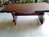 Table à manger en bois d'acajou, Design superbe, Durable et fait