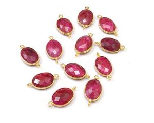 Rubis teint avec laiton plaqué or 18 carats forme ovale à facettes fait à la main fabrication de bijoux à la mode connecteur de lunette - Product Image 4