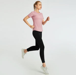 T-shirt à manches courtes de couleur unie pour femmes Fitness Cotton Breathable Shirt Yoga Wear for Yoga Gym and Sport - Product Image 4