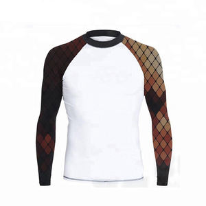 El mejor material de buena calidad Rash Guard para hombres Fight Wear Custom Printed MMA manga corta Rash Guard - Product Image 4