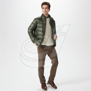 Veste universitaire d'hiver pour hommes OEM Manteau léger et respirant à col montant Coupe-vent en nylon Bouffant de canard blanc - Product Image 2