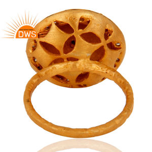 Anillo de cóctel de diseñador texturizado chapado en oro de 22K de Plata de Ley 925 hecho a mano, fabricante de joyas, Colección clásica - Product Image 3