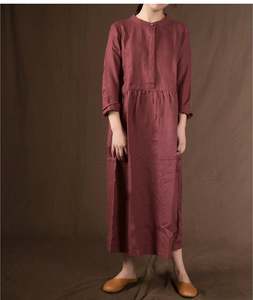 เดรสผ้าลินินสีแดงเลือดหมู ดีไซน์ทันสมัย แขนยาว คอประดับเพชร ทรงยาวคลุมเท้า สำหรับผู้หญิงสุดเซ็กซี่ - Product Image 3