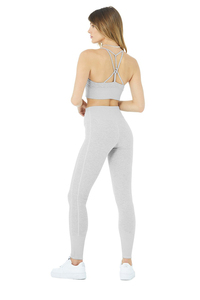 Conjunto de sujetador y mallas para mujer, ropa activa personalizada para yoga y correr, trajes especialmente diseñados para entrenamiento - Product Image 3