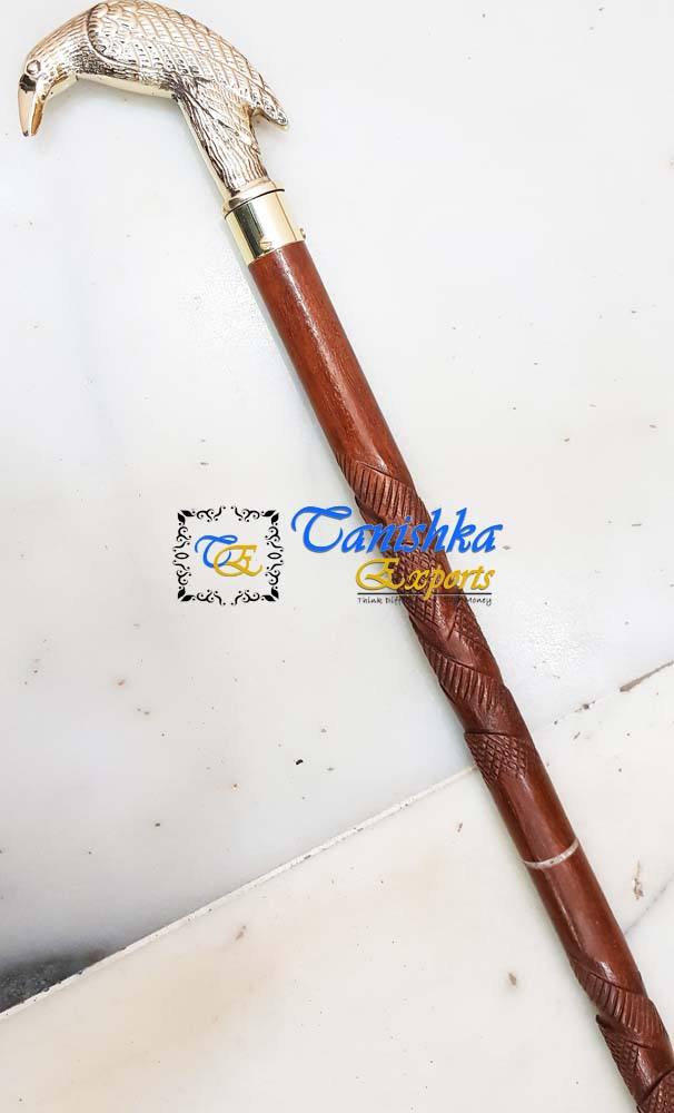 En laiton polonais et en bois naturel fini