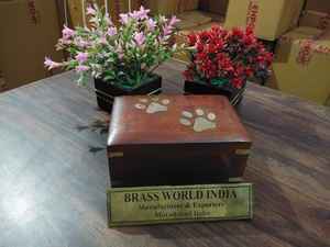 WOODEN BOX PET PAW PET URN <b>FUNERAL</b> <b>SUPPLIES</b> By Brassworld India - Product Image 2