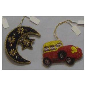 Décoration de Noël à suspendre en forme de demi-lune et de voiture, travaux de broderie - Product Image 1