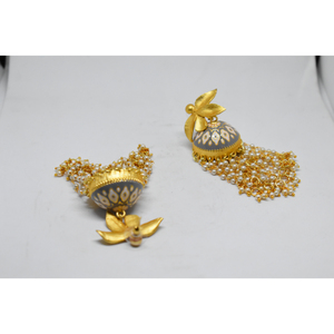 Meenakari jhumki – boucles d'oreilles traditionnelles longues en laiton pour filles et femmes, finition mate et dorée - Product Image 3