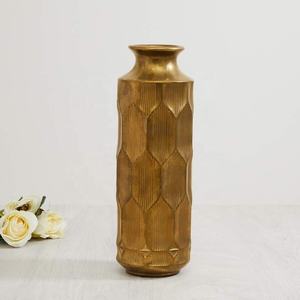 Espléndido jarrón de oro con diseño de Hera hecho a mano para el hogar, restaurantes, bodas, totalmente personalizable - Product Image 4