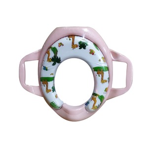 Siège d'apprentissage de la propreté avec poignées de protection contre les éclaboussures à bas prix OEM Logo Style Trainer Meilleur prix pour le bain de bébé Fabriqué en Turquie - Product Image 1